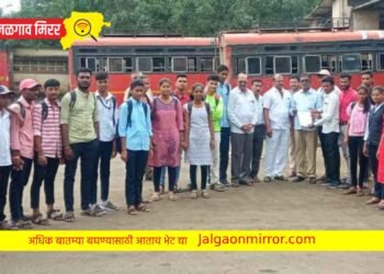 चोपडा बस स्थानकात समस्येबाबत ; कॉंग्रेसचे निवेदन