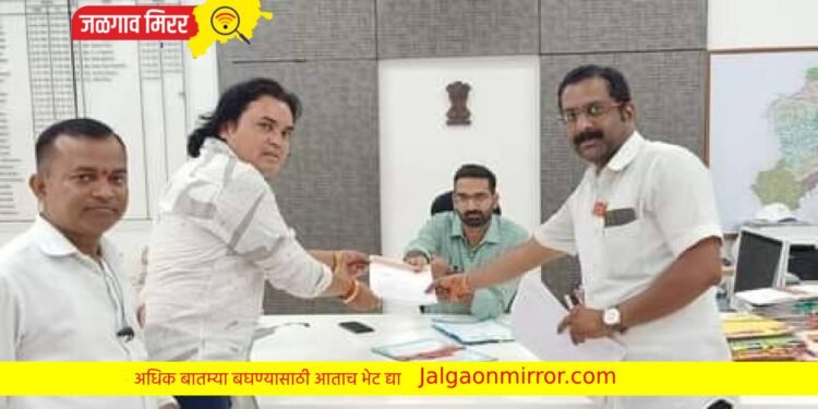 जिल्ह्यातील महिला कामगार योजना सुरु करा : मनसेचे जिल्हाधिकारी यांना निवेदन