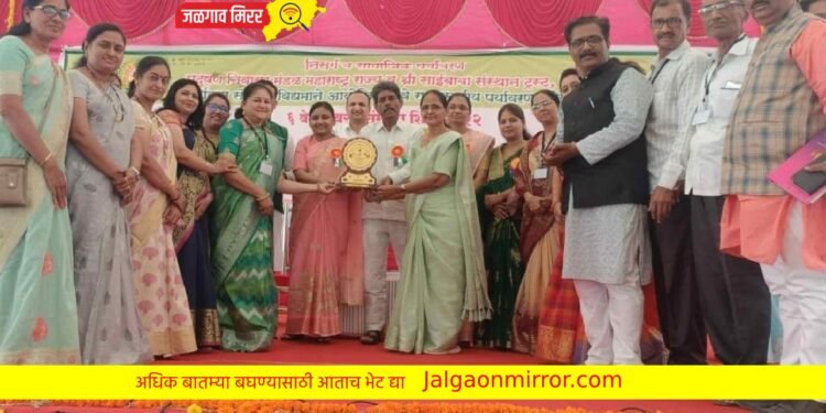 वृक्षमित्र स्व.आबासाहेब मोरे राज्यस्तरीय पर्यावरण मित्र पुरस्कार जळगाव जिल्ह्याला प्रदान !