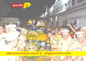 वाहन ओढत एसपी डॉ. मुंढे यांना निरोप