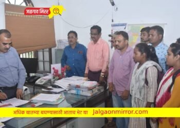 जिल्ह्यातील कंत्राटी कामगारांना शासकीय सेवेत सामावून घ्या