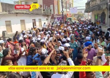 अमळनेरात गुरूनानक देव जयंतीनिमित भव्य शोभायात्रा