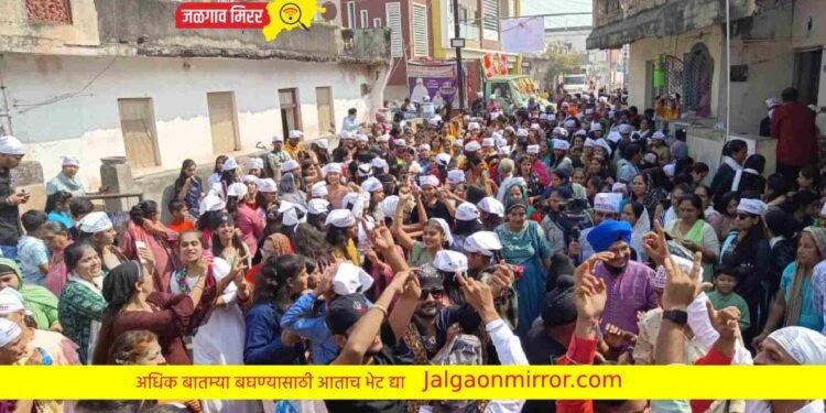 अमळनेरात गुरूनानक देव जयंतीनिमित भव्य शोभायात्रा