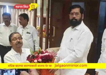 ठाकरे गटाला मोठा धक्का : खा.कीर्तिकर वर्षावर दाखल !
