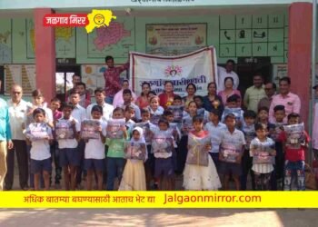 थंडीत मूकबधिर विद्यार्थ्यांना नारीशक्तीने दिली मायेची उब !