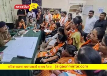 गुलाबराव पाटलांविरोधात विनयभंगचा गुन्हा दाखल करा