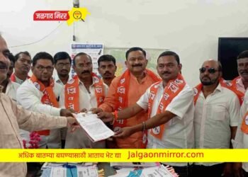 मुख्याधिकारी कुणाच्या तरी दबावाखाली काम करताय : निलेश चौधरी 