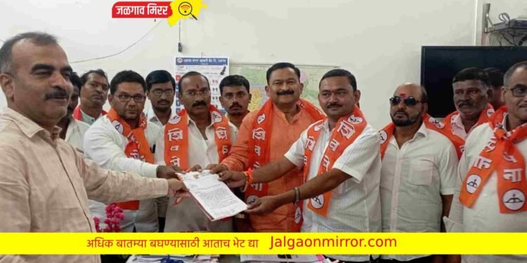 मुख्याधिकारी कुणाच्या तरी दबावाखाली काम करताय : निलेश चौधरी 