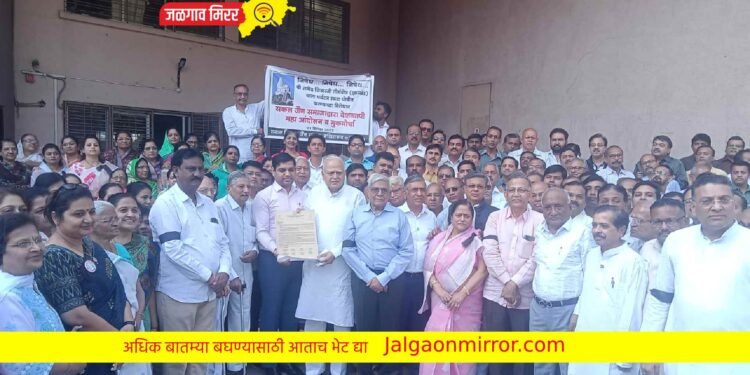 जळगावात जैन समाजा उतरला रस्त्यावर ; झारखंड सरकारचा नोंदविला निषेध !