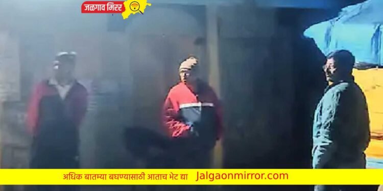 अमळनेरात काळ्या बाजारात जाणारे धान्य पकडले !