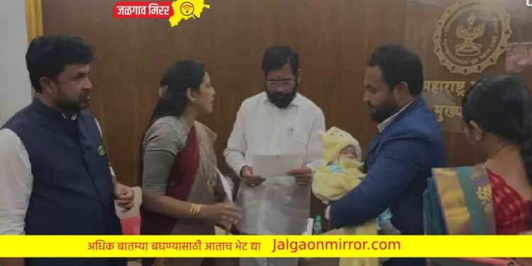 हिवाळी अधिवेशनात अडीच महिन्याचे बाळ घेवून पोहचली आई ; मुख्यमंत्र्यांनी केले कौतुक !