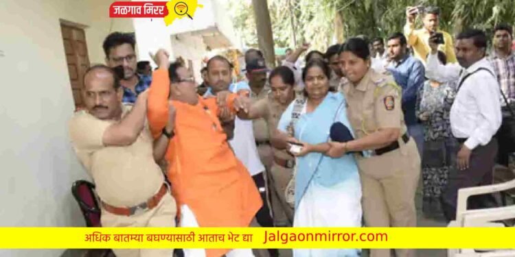 जळगावात विविध संघटनानी केला रास्ता रोको ; पोलिसांनी घेतले ताब्यात !