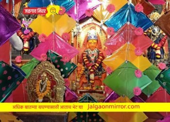 मकर संक्रांतिनिमित्त मंगळग्रह मंदिरात पतंगाची सजावट !