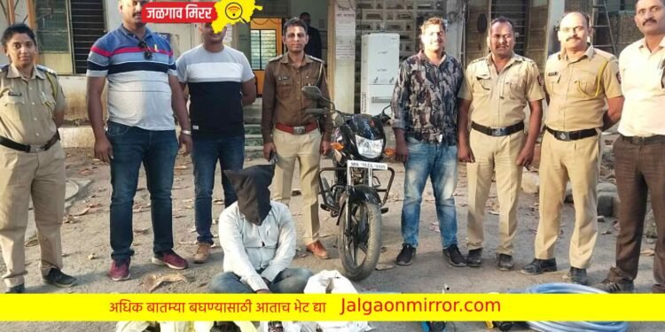 चित्रा चौकातील दुकान फोडणाऱ्यास पोलिसांनी घेतले ताब्यात !