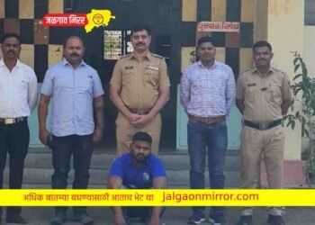 अमळनेर पोलिसांची मोठी कामगिरी : १० वर्षापासून फरार आरोपीस ठोकल्या बेड्या !