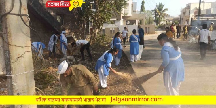 अमळनेरात संत निरंकारी मंडळतर्फे स्वच्छता अभियान