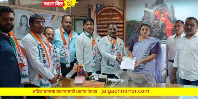 ‘त्या’ रस्त्याबाबत राष्ट्रवादीचे महापौर महाजनांना निवेदन !