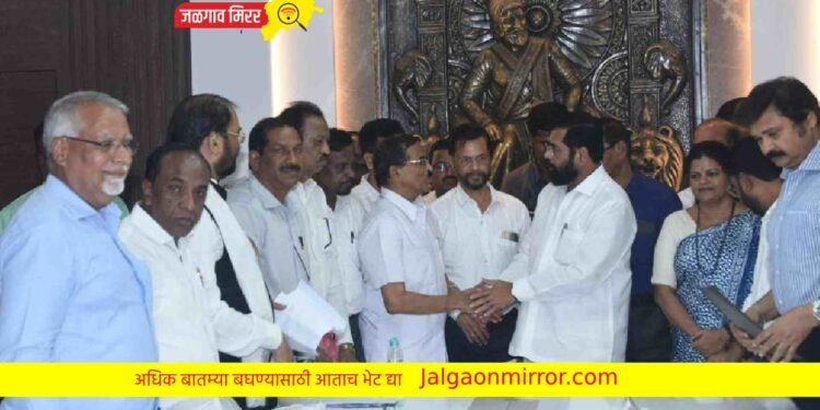 मोठी बातमी : लाखो कर्मचाऱ्यांचा संप मागे ; मुख्यमंत्र्यांनी काढला मार्ग !