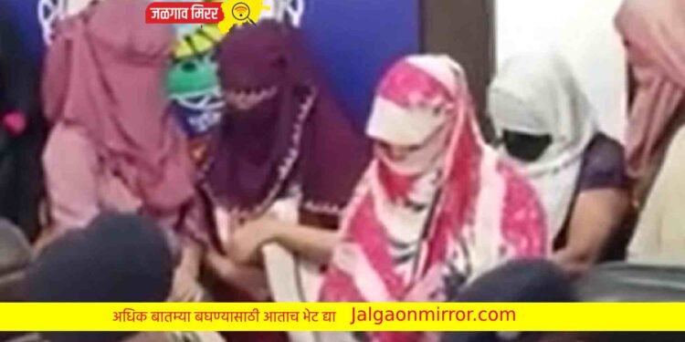 व्हॉट्सअॅपवर व्हायचा मुलींचे व्यवहार ; एक दिवस पोलिसांनाच आला मेसेज अन्…