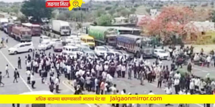 भरधाव ट्रकने दुचाकीवरील परिवाराला उडवले !