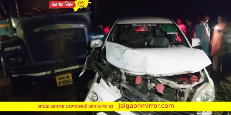जिल्ह्यातील आमदाराच्या गाडीला डंपरची धडक !