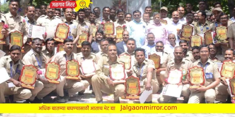 महावितरणमध्ये गुणवंत कामगारांचा गौरव