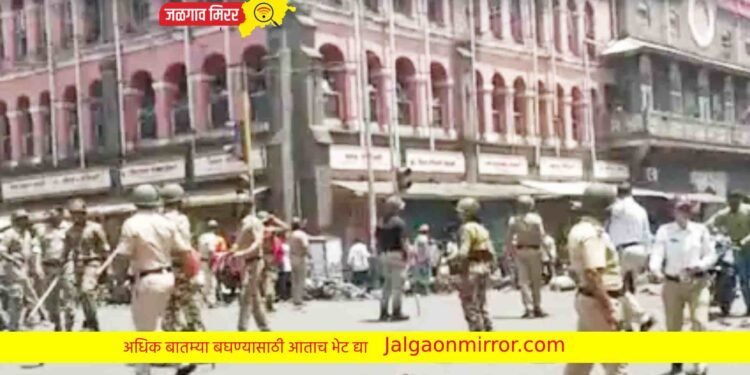 कोल्हापुरात दुकानासह घरावर दगडफेक : पोलिसांचा बंदोबस्त तैनात !