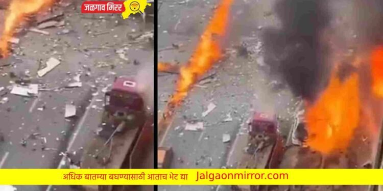 राजकीय पक्षाच्या बैठकीत पाकिस्तानात स्फोट ; २० ठार तर ५० जखमी !