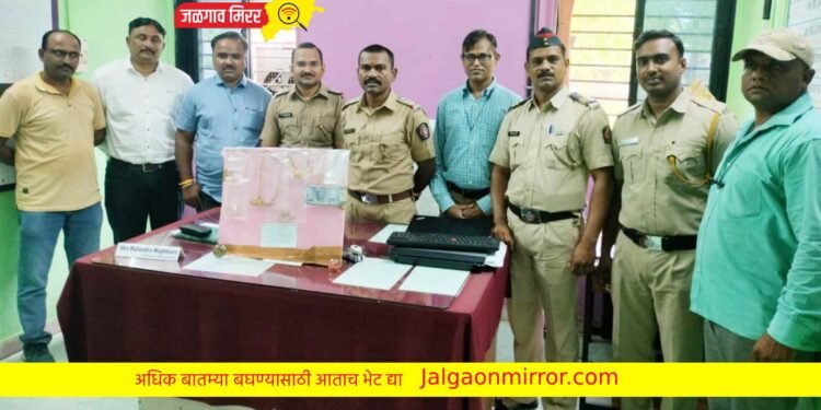 सोन्याचे दागिने लांबविणारा आरोपी अटकेत !