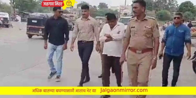 गांजा विक्री करणाऱ्याची चाळीसगाव पोलिसांनी काढली धिंड !