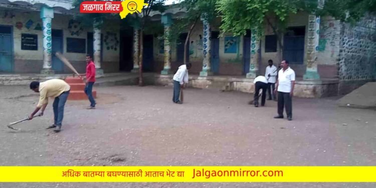 जि.प.शाळेत रयत सेनेच्यावतीने राबविले गेले स्वच्छता अभियान !