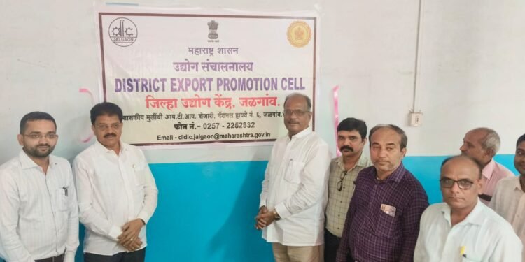 जिल्हा उद्योग केंद्रास साडेपाच लाखांचे संगणक उपलब्ध