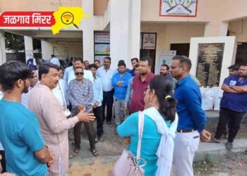 खा.उन्मेष पाटील धडकले नगरपालिकेवर ; अधिकाऱ्यांची उडाली तारांबळ