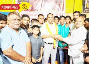 चाळीसगाव तालुक्यातील कुस्तीप्रेमींना आ.मंगेश चव्हाण यांची भेट !