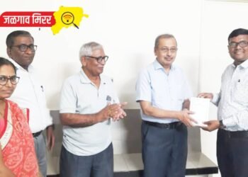 जळगावात महा.अंनिसतर्फे सामाजिक कार्यकर्त्यांचा सन्मान