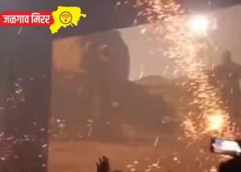 अभिनेता सलमान खानच्या चाहत्यांचा धुडगूस : चित्रपटगृहातच फोडले फटाके