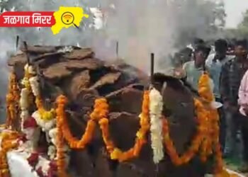 वीर जवान विनोद पाटील यांच्यावर शासकीय इतमामात शोकाकूल वातावरणात अंत्यसंस्कार