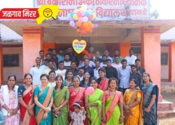 जुन्या आठवणीना माजी विद्यार्थ्यांनी दिला उजाळा !