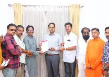 मृत पावलेल्या तमाशा कलावंतास मुख्यमंत्री सहाय्यता निधीतून तात्काळ मदत मिळावी