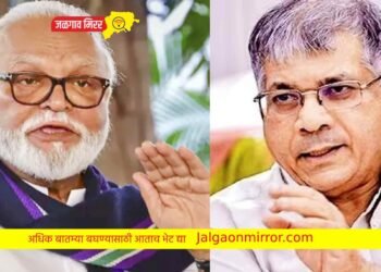 देशात ६ डिसेंबरनंतर काहीही घडू शकतं : प्रकाश आंबेडकर !