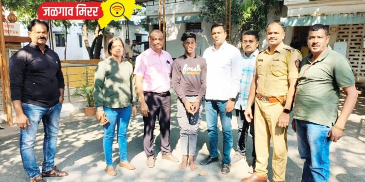 पाच वर्षांपासून देत होता पोलिसांना गुंगारा : अखेर जळगाव पोलिसांनी ठोकल्या बेड्या !