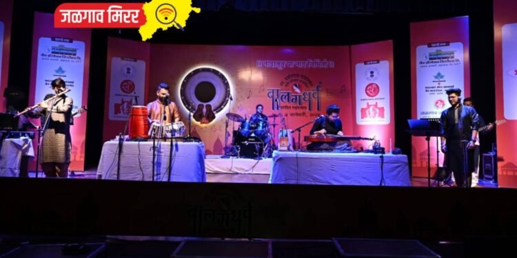माझे माहेर पंढरी आहे भीमरेच्या तिरी…