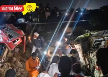 कंटेनर व पिकअपचा भीषण अपघात : ५ जण जागीच ठार