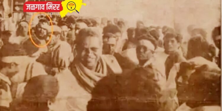 उपमुख्यमंत्री फडणवीसांनी शेअर केला कारसेवक असल्याचा फोटो !