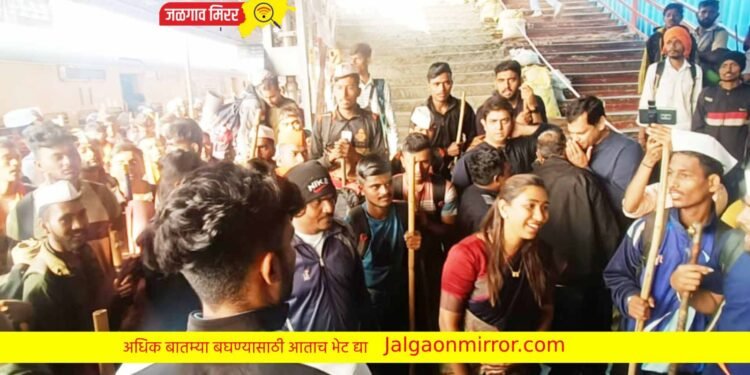 जळगावात गड मोहीमवरून आलेल्या धारकऱ्यांचे डॉ.केतकी पाटलांनी केले जंगी स्वागत !