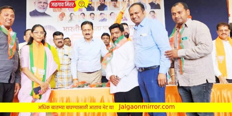 सामाजिक कार्यकर्ते निलेश तायडे भाजपात दाखल !