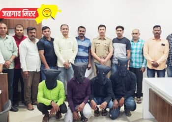 जळगावात गोळीबार : धुळ्यातून पोलिसांनी दोघांना घेतले ताब्यात