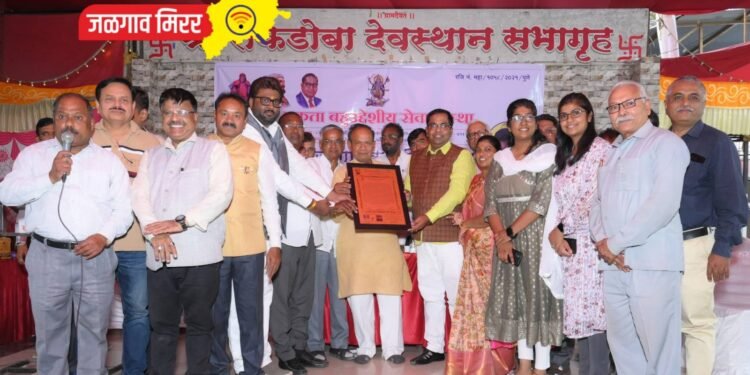 समाजाने घेतलेली दखल दहा हत्तीचे बळ देईल : ठाकरे