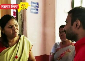 प्रत्येक शाळेत महाराष्ट्र गीताची अंमलबजावणी करा !