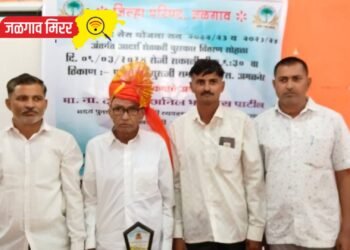 पिळोदा येथील उत्तमराव निकुंभ यांना आदर्श शेतकरी पुरस्काराने सन्मानित